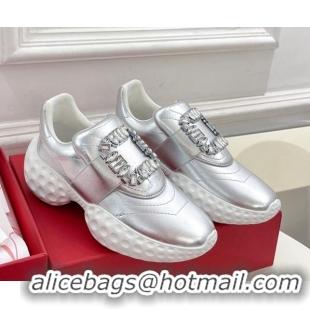 Top Design Roger Vivier Viv Run Moonlight Crystal Buckle Sneakers in Metallic Leather Silver 809051