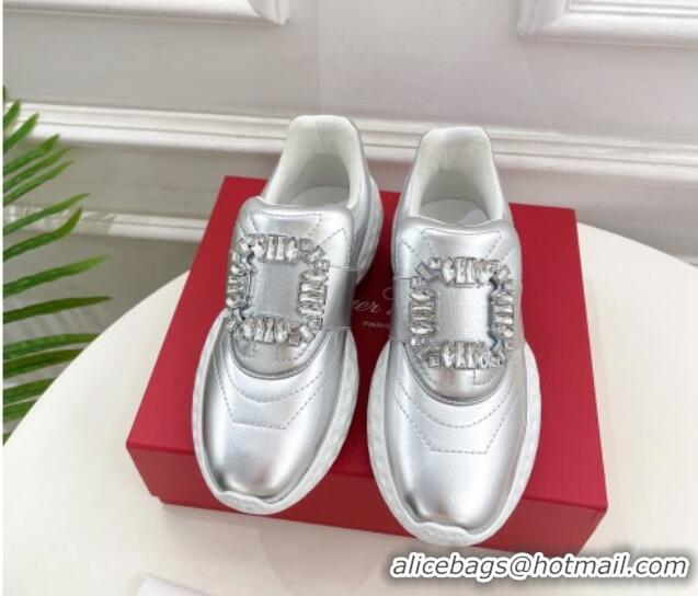 Top Design Roger Vivier Viv Run Moonlight Crystal Buckle Sneakers in Metallic Leather Silver 809051