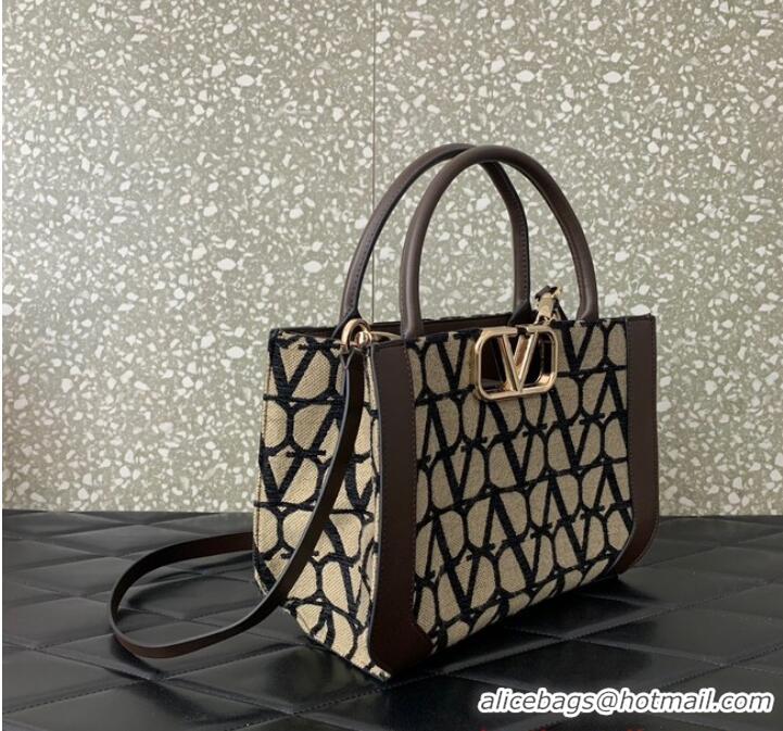 Famous Brand Valentino VLOGO SIGNATURE V WB0M5 brown