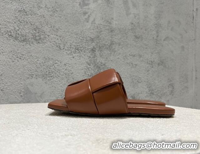 Shop Duplicate Bottega Veneta Patch Flat Slide Sandals in Intrecciato Leather Brown 032028