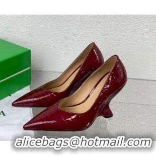 Trendy Design Bottega Veneta Punta Pumps 9cm in Croc-embossed glossy leather Cherry Red 0718016