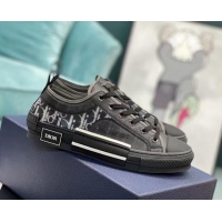 Sumptuous Dior B23 Low-top Sneakers in White Oblique Canvas Black 236212