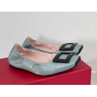 Best Product Roger Vivier Viv' Pockette Lacquered Buckle Ballerinas in Nappa Leather Light Grey 728043