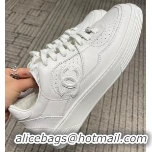 ​New Style Chanel Calfskin Womens Low-Top CC Sneakers CH8760 White