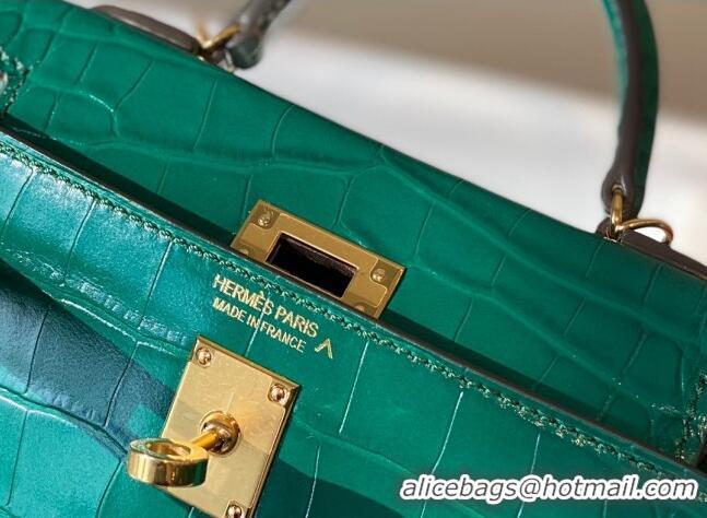 Good Taste Hermes Mini Kelly Bag 19cm in Crocodile Embossed Leather 0523 Emerald Green 2023