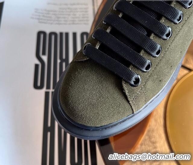 Shop Duplicate Alexander McQueen Oversized Sneakers in Green Suede 228119