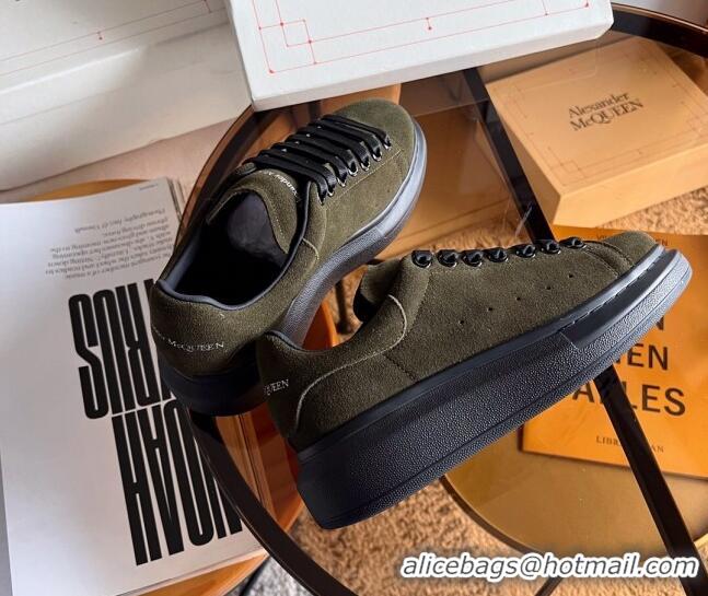 Shop Duplicate Alexander McQueen Oversized Sneakers in Green Suede 228119