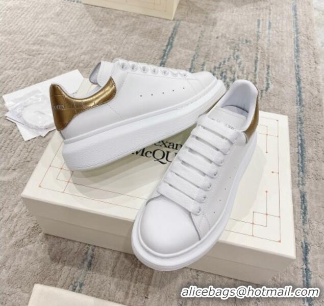 Luxury Alexander McQueen Oversized Sneakers with Stone-embossed Heel White/Gold 614085