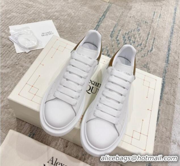 Luxury Alexander McQueen Oversized Sneakers with Stone-embossed Heel White/Gold 614085