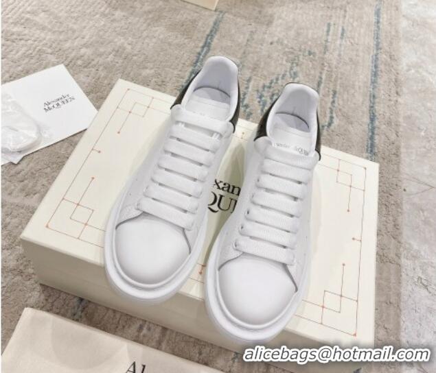 Sumptuous Alexander McQueen Oversized Sneakers with Stone-embossed Heel White/Black 614091