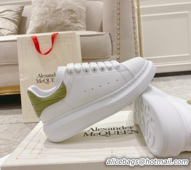 Top Grade Alexander McQueen Oversized Sneakers with Stone-embossed Heel White/Avocado Green 614092