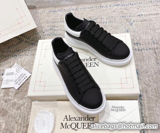 Beautiful Alexander McQueen Oversized Sneakers with Calf Leather Heel White/Black 614106