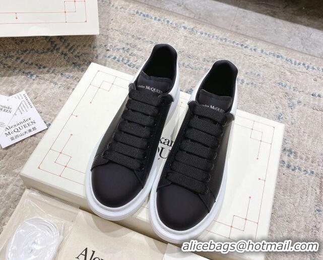 Beautiful Alexander McQueen Oversized Sneakers with Calf Leather Heel White/Black 614106