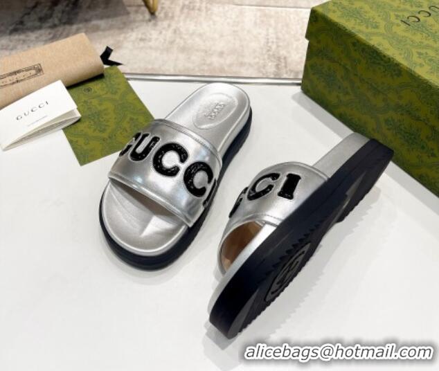 Grade Quality Gucci Leather Slide Sandals with Gucci Script Silver 620065