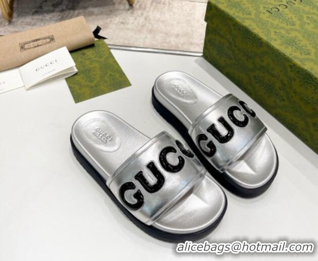 Grade Quality Gucci Leather Slide Sandals with Gucci Script Silver 620065