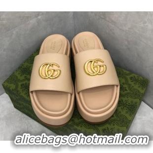 Sumptuous Gucci Leather Platform Slide Sandals with GG Beige 724092