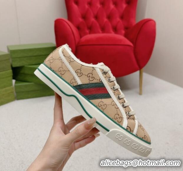 Good Looking Gucci Tennis 1977 Low-top Sneakers in GG Canvas and Teddy Fur GG08311 Beige