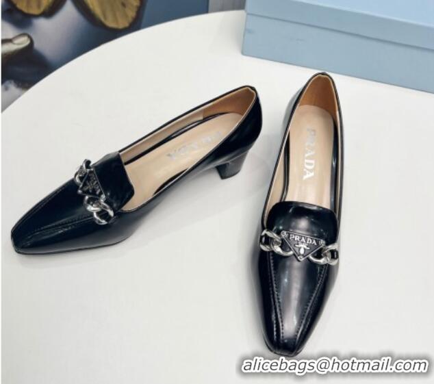 Purchase Prada Patent Leather Pointed Pumps 4.5cm with Logo Chain Black 821100