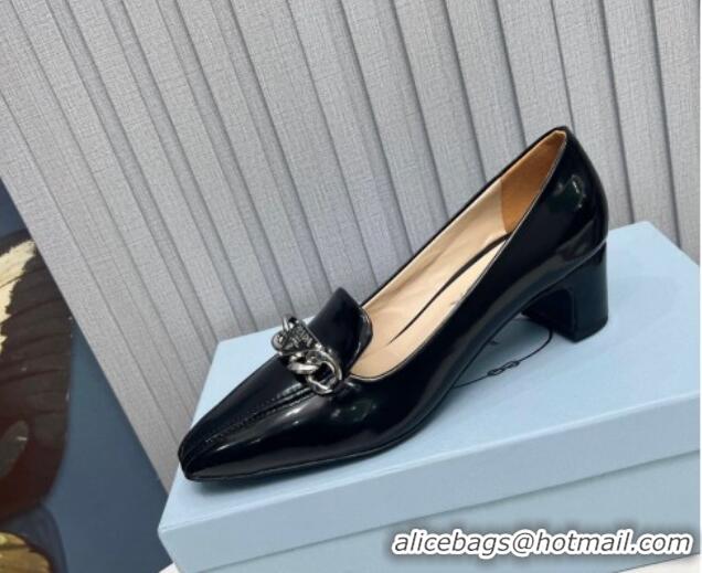 Purchase Prada Patent Leather Pointed Pumps 4.5cm with Logo Chain Black 821100