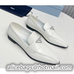 Classic Hot Prada Patent Leather Pointed Loafers White 821104