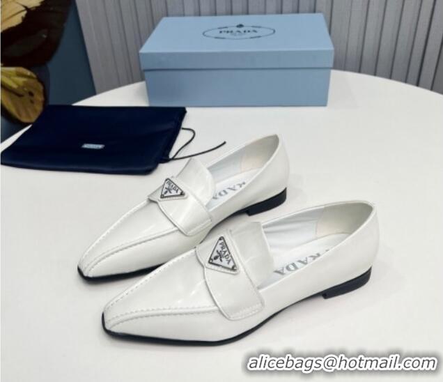 Classic Hot Prada Patent Leather Pointed Loafers White 821104