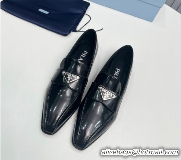 Popular Style Prada Patent Leather Pointed Loafers Black 821105