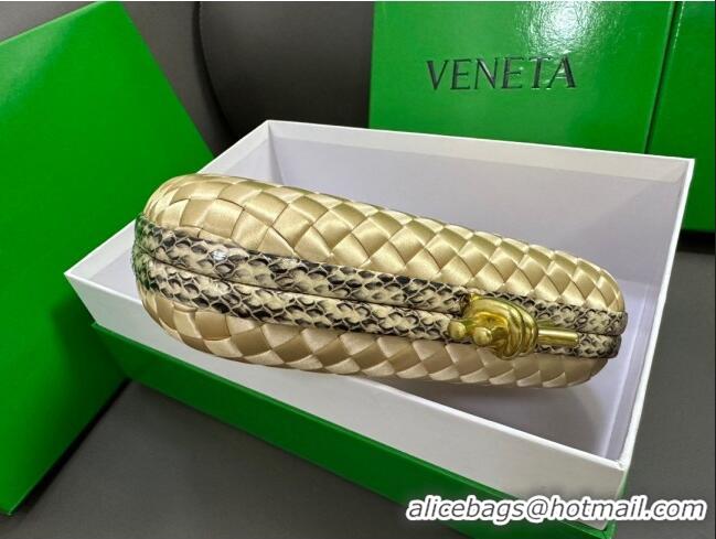 New Design Bottega Veneta Knot Minaudiere Clutch in Intreccio Fabric 717622 Beige 2023