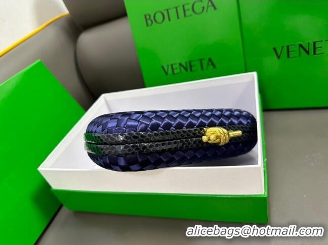 Famous Brand Bottega Veneta Knot Minaudiere Clutch in Intreccio Fabric 717622 Blue 2023