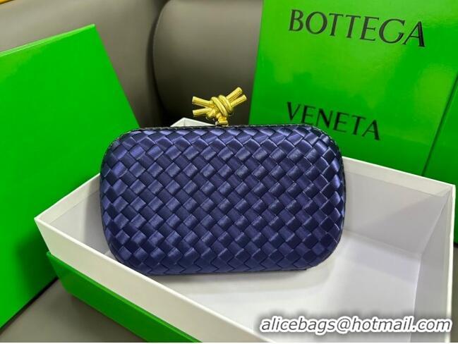 Famous Brand Bottega Veneta Knot Minaudiere Clutch in Intreccio Fabric 717622 Blue 2023