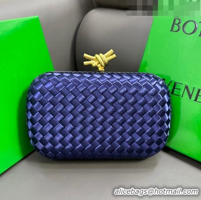 Famous Brand Bottega Veneta Knot Minaudiere Clutch in Intreccio Fabric 717622 Blue 2023