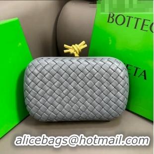 Famous Brand Bottega Veneta Knot Minaudiere Clutch in Padded Intreccio Leather 717622 Grey 2023