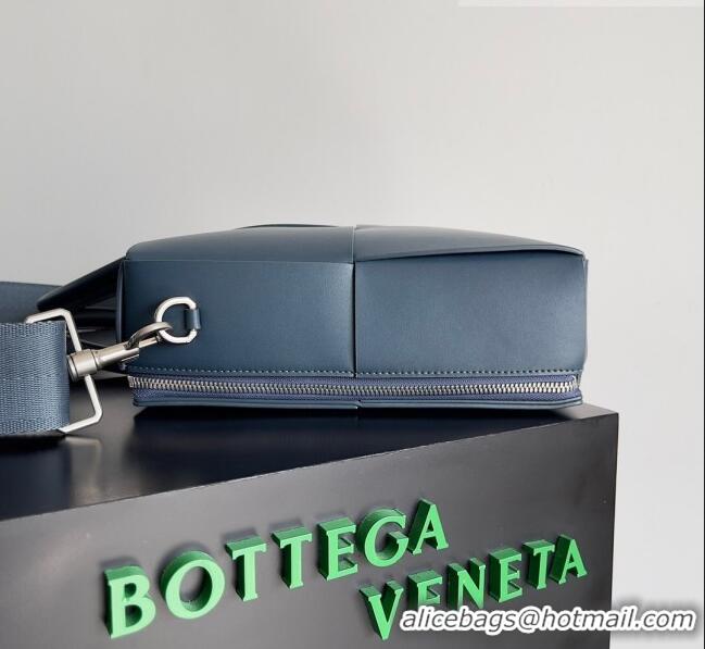 Promotional Bottega Veneta Arco Briefcase in Intreccio Leather 680120 Blue 2023