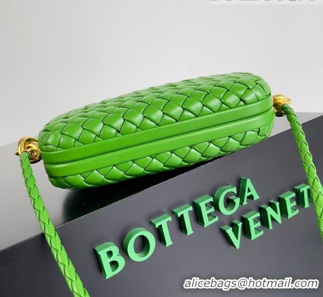 Promotional Bottega Veneta Knot On Strap in Padded Intreccio Leather 717623 Green 2023