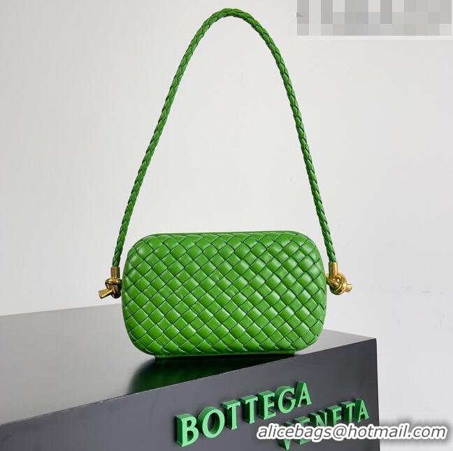 Promotional Bottega Veneta Knot On Strap in Padded Intreccio Leather 717623 Green 2023