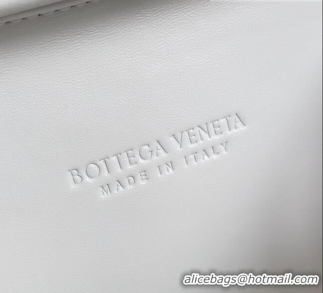 Hot Sell Cheap Bottega Veneta Knot On Strap in Padded Intreccio Leather 717623 White 2023