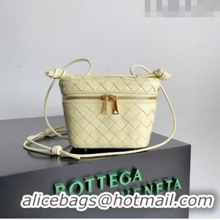 Famous Brand Bottega Veneta Mini Intrecciato Vanity Case 743551 Yellow 2023