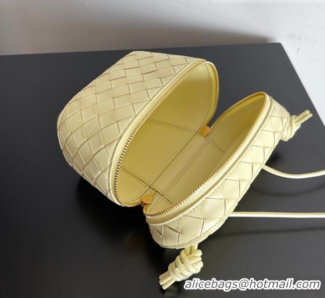 Famous Brand Bottega Veneta Mini Intrecciato Vanity Case 743551 Yellow 2023