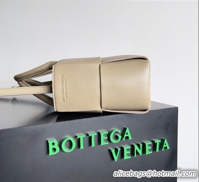 Discount Bottega Veneta Mini Arco Tote Bag in Grained Leather 709337 Beige 2023