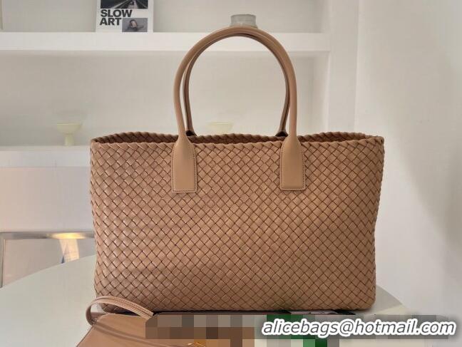 Top Grade Bottega Veneta Large Cabat Tote Bag in Intreccio Leather 608811 Nude 2023