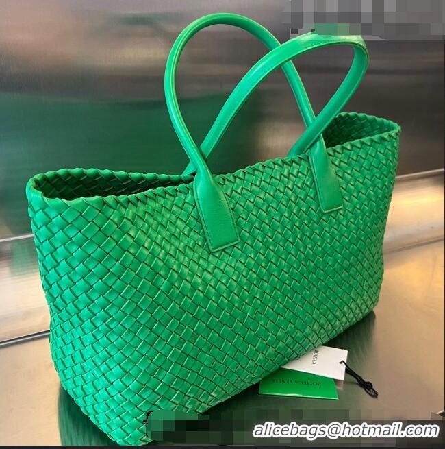 Promotional Bottega Veneta Large Cabat Tote Bag in Intreccio Leather 608811 Parrot Green 2023