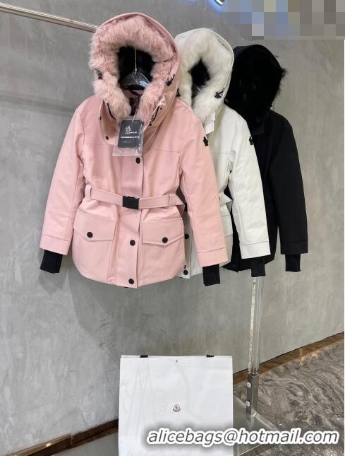 ​Famous Brand Moncler Down Jacket with Fur M02125 2023