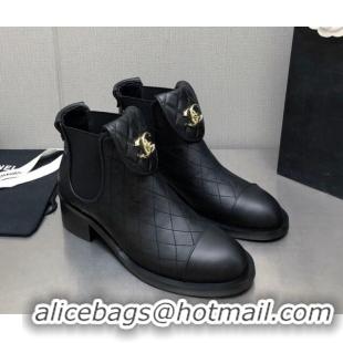 Buy Discount Chanel Quilted Calfskin Ankle Boots with CC Foldover Black 809076