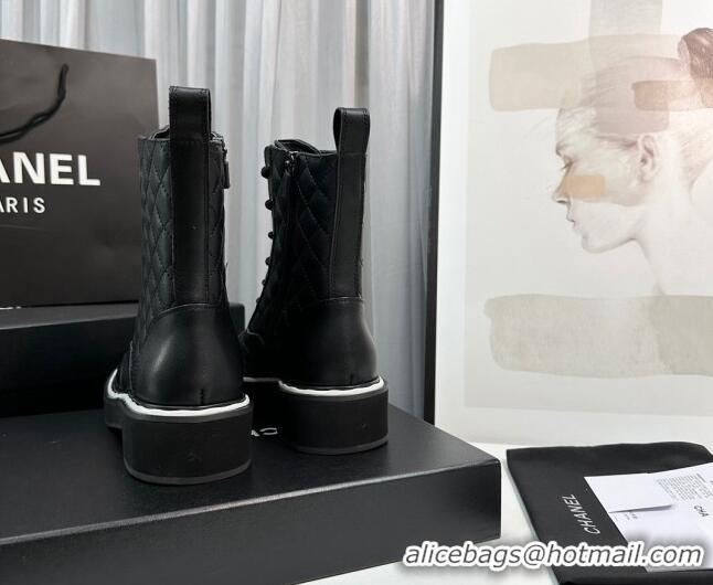 Feminine Chanel Quilted Calfskin Lace-up Ankle Boots Black 814018