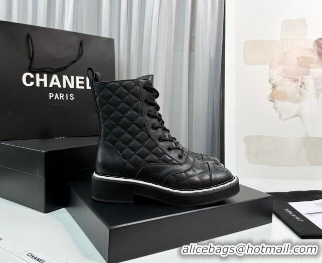 Feminine Chanel Quilted Calfskin Lace-up Ankle Boots Black 814018