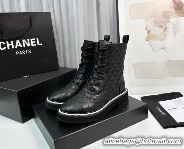 Feminine Chanel Quilted Calfskin Lace-up Ankle Boots Black 814018