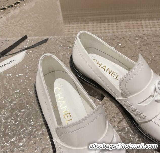 Best Product Chanel Calfskin Moccasins Loafers White 819046