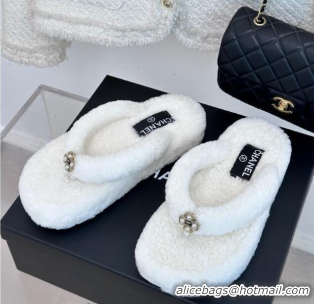 Best Luxury Chanel Shearling Flat Thong Slide Sandals White 819059