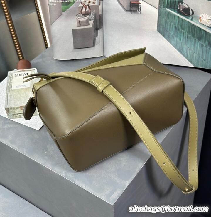 Super Quality Loewe Classic leather Puzzle bag 47398 Olive Green&khaki green