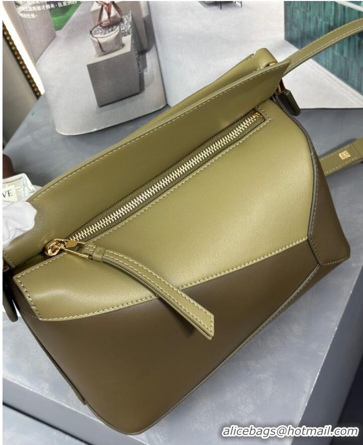 Super Quality Loewe Classic leather Puzzle bag 47398 Olive Green&khaki green