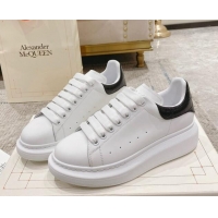 Sumptuous Alexander McQueen Oversized Sneakers with Stone-embossed Heel White/Black 614091